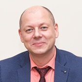Максим